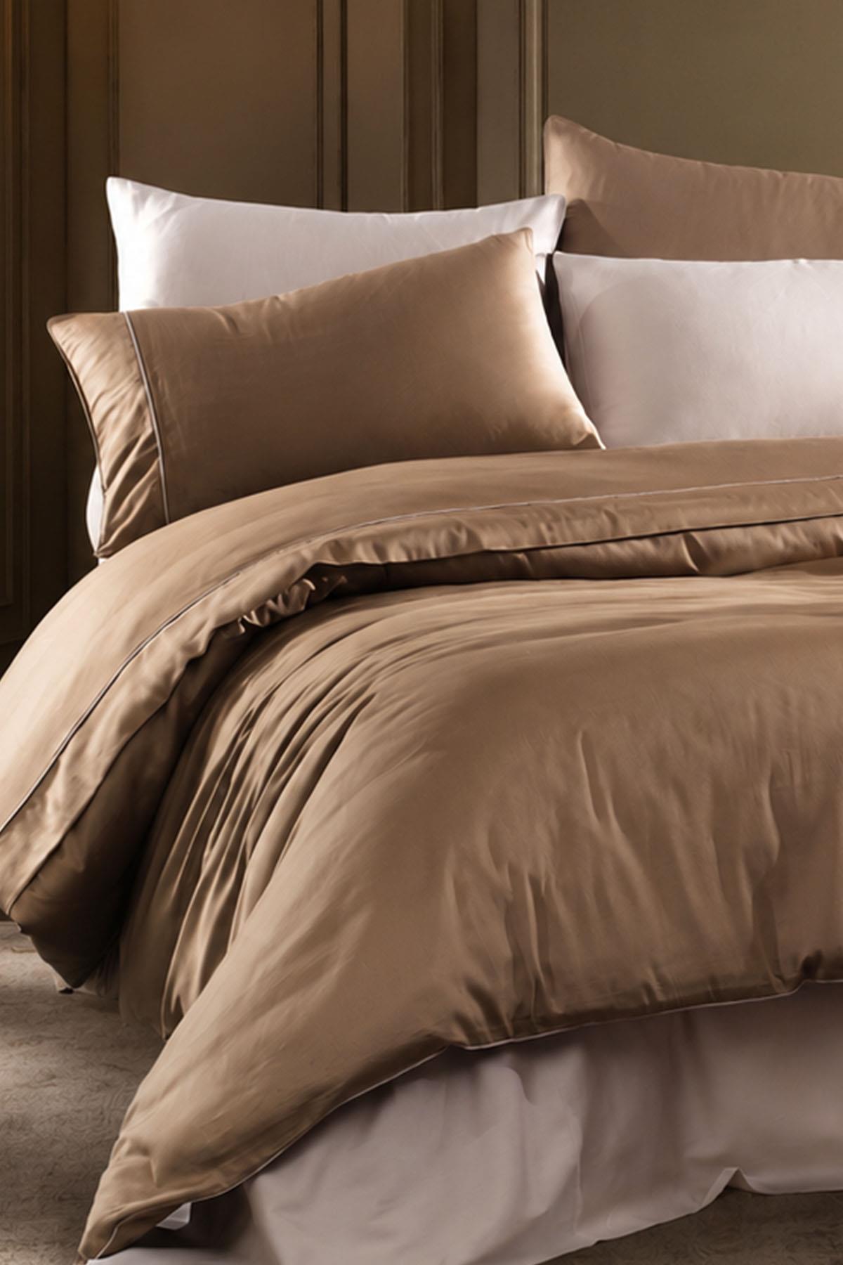 Set copripiumino Alix in raso di cotone con bordino, misura Super King Size, 6 pezzi.