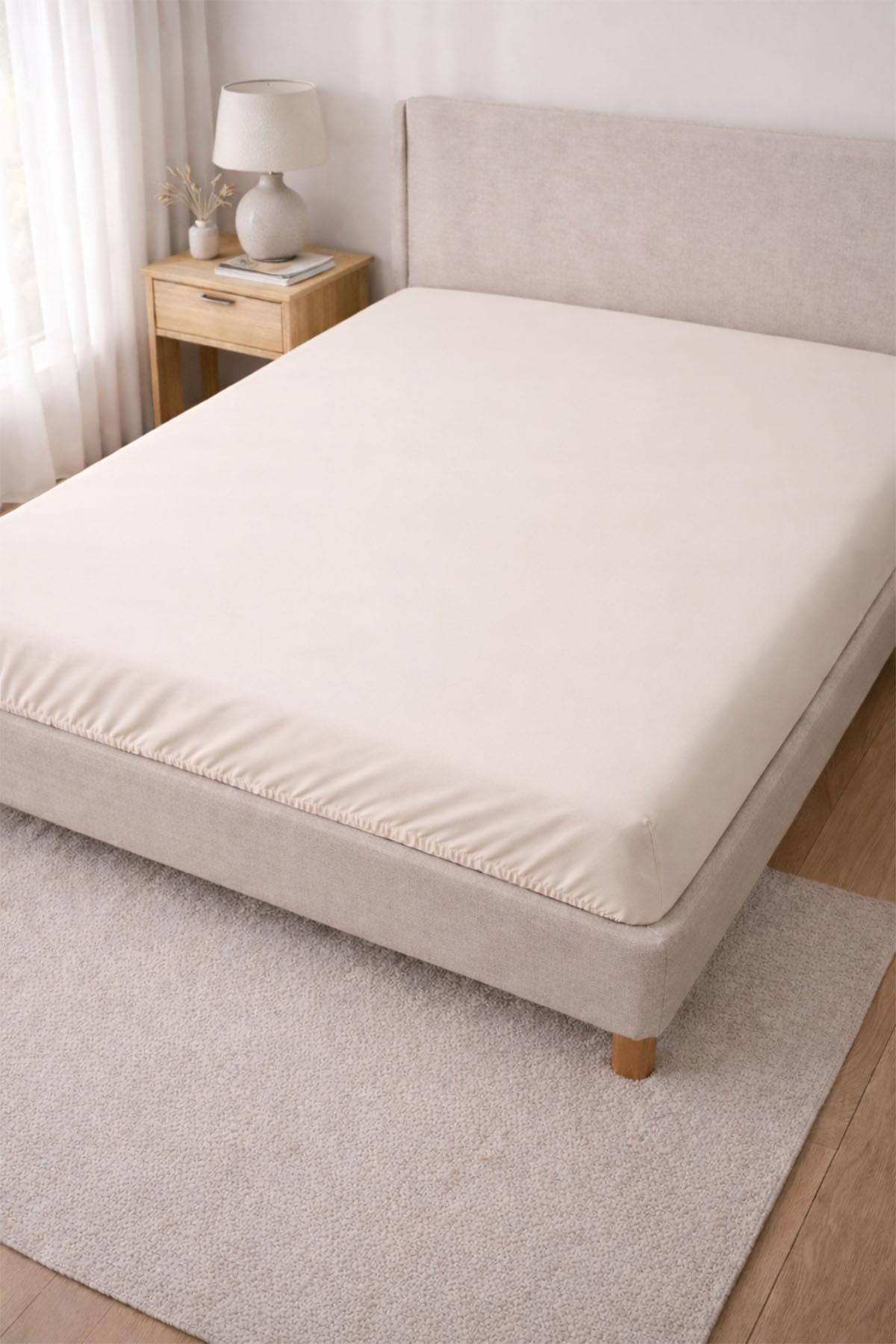 Lenzuolo con angoli elasticizzati su tutto il perimetro, matrimoniale, in raso di cotone basic (160 x 200 cm)