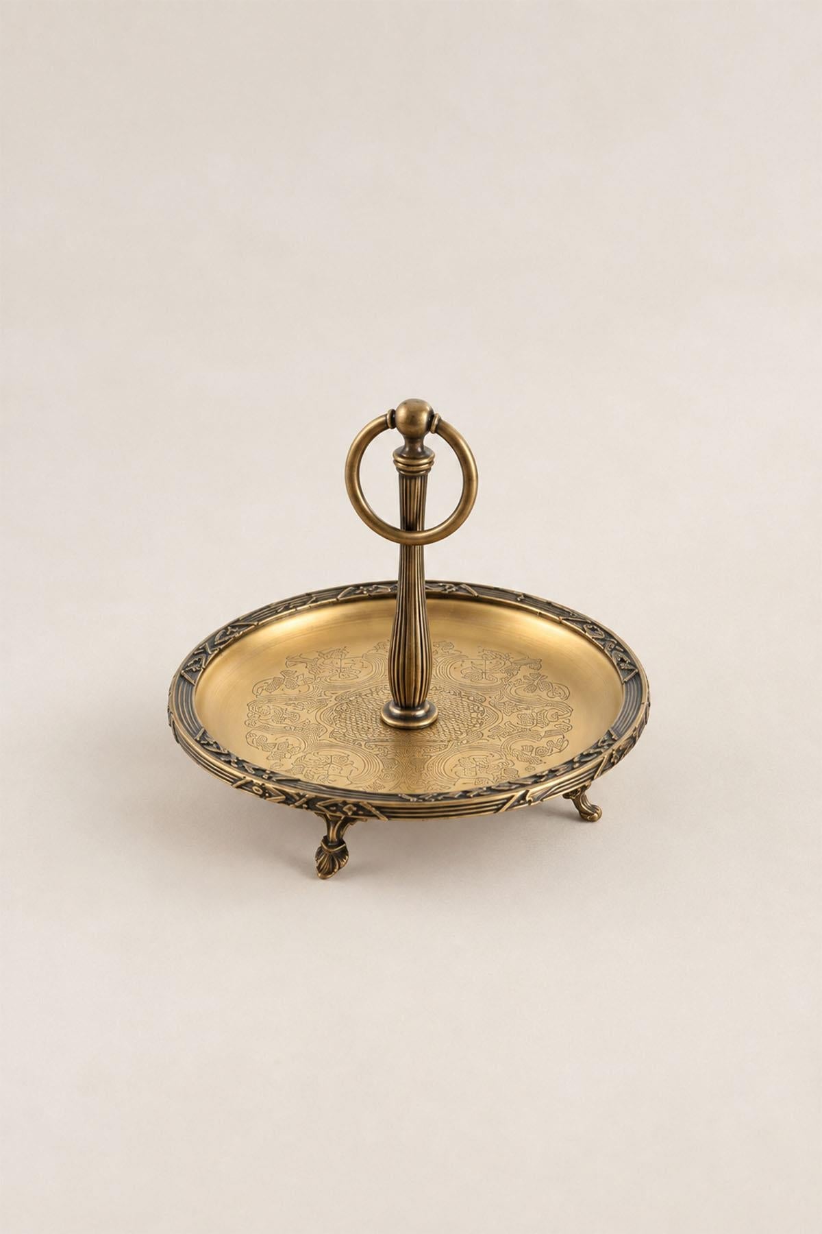 Vassoio da portata Kessa con dettagli antichi e manici (19 cm)