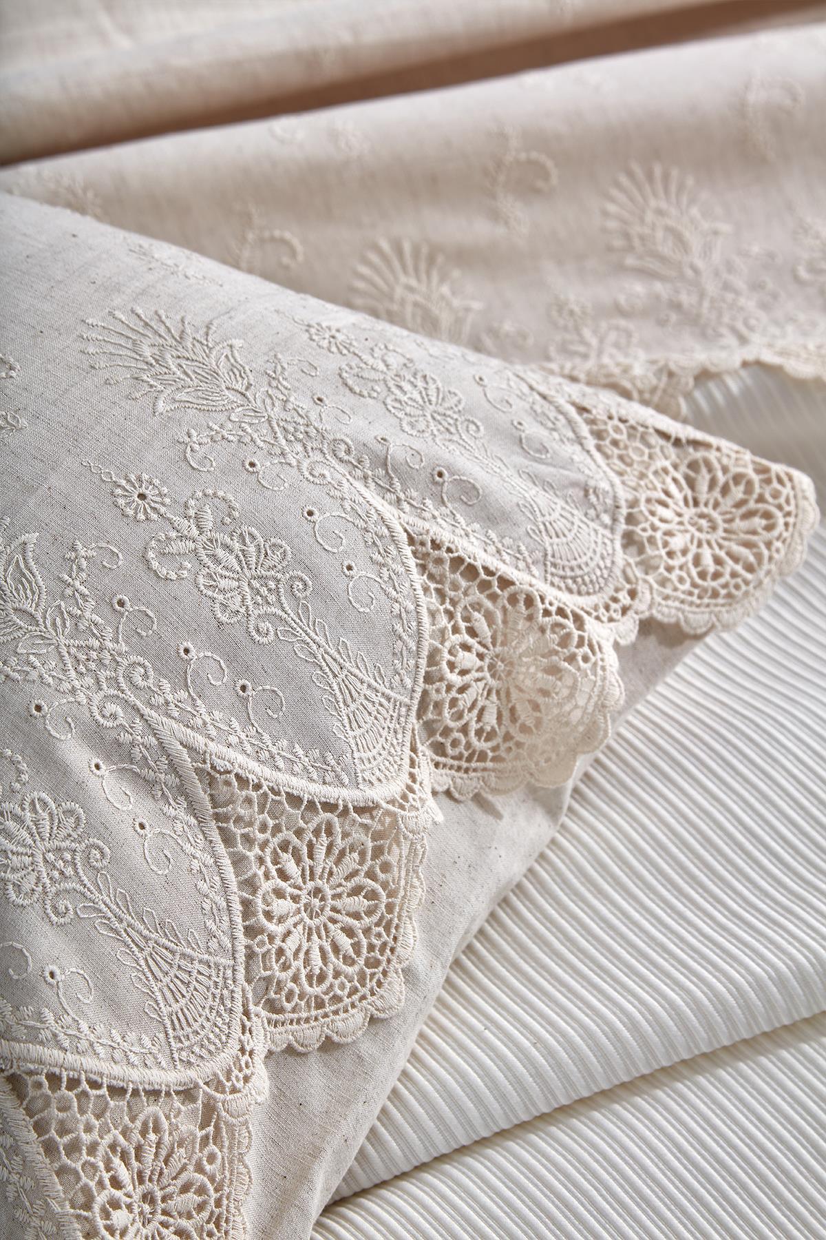 Set copripiumino e copriletto Emma Dantelli Super King Size da 7 pezzi - Nazik Home - Valore alla mia casa!