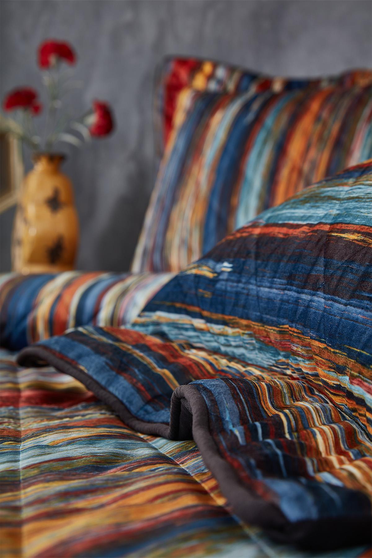 Copriletto matrimoniale a righe colorate, decorazione per camera da letto moderna ed elegante