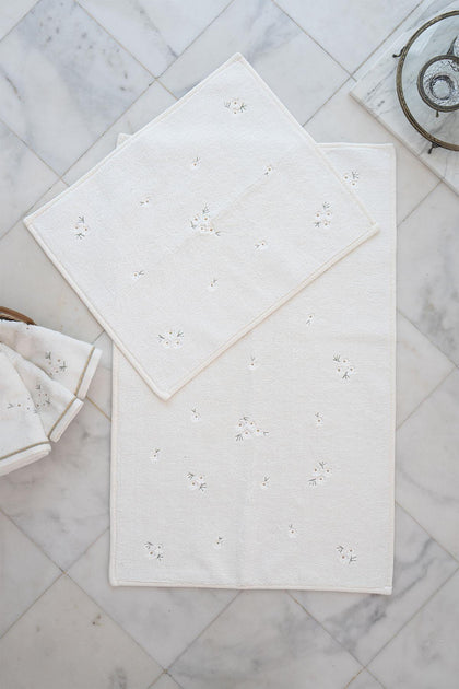 Set di 2 tappetini Nadia con ricamo a margherita (60 x 100 cm)