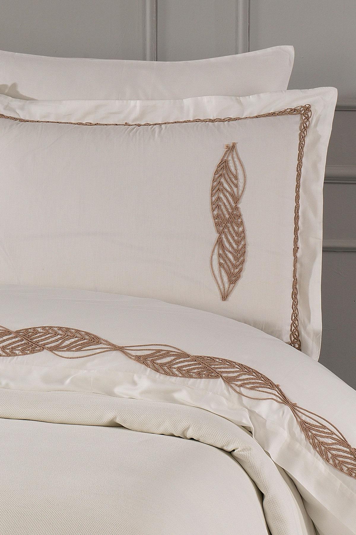 Set copripiumino e copriletto Oslo con ricamo a foglie, matrimoniale, 7 pezzi