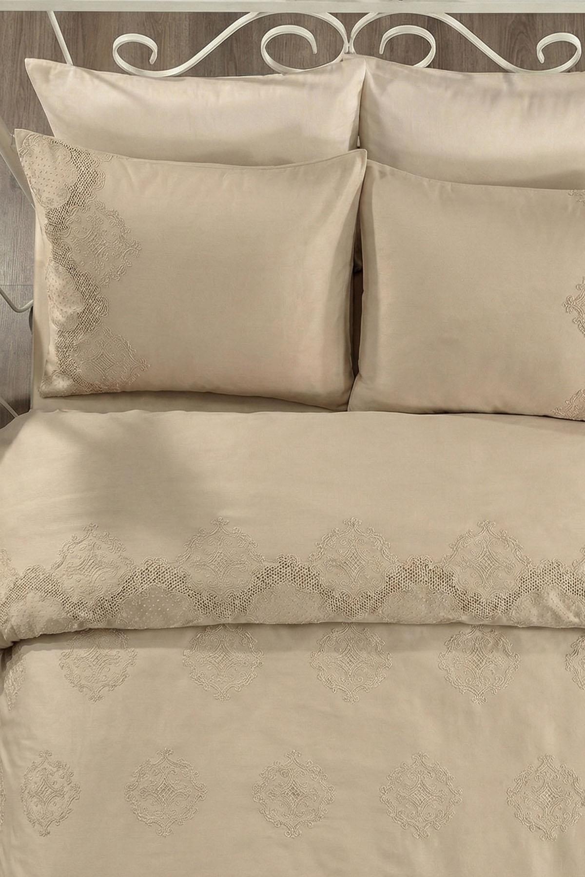Set Copripiumino 6 Pezzi in Raso di Cotone Ricamato Simena, Super King Size
