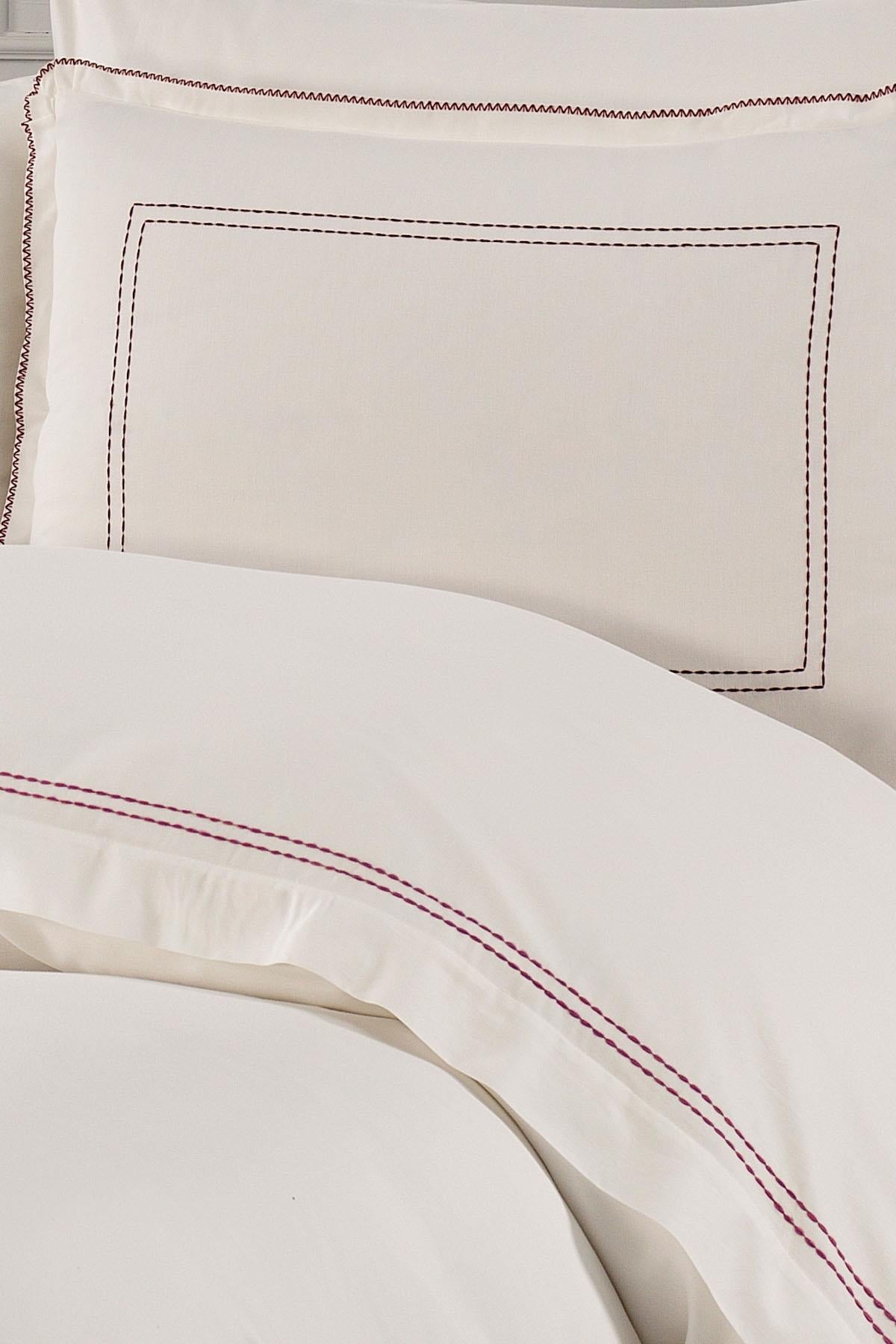 Set Copripiumino Matrimoniale 6 Pezzi in Raso di Cotone con Ricamo a Righe Linge