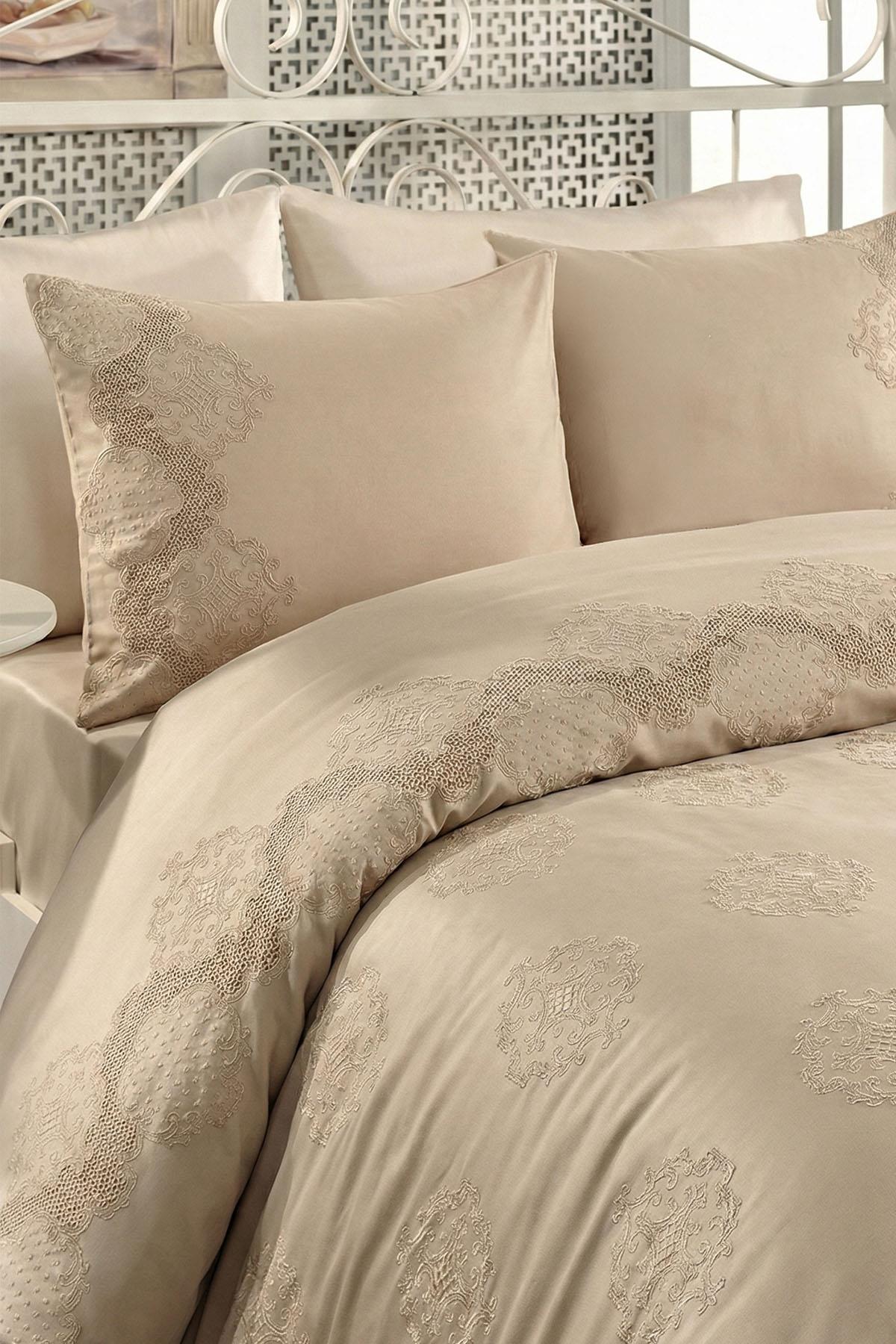 Set Copripiumino 6 Pezzi in Raso di Cotone Ricamato Simena, Super King Size